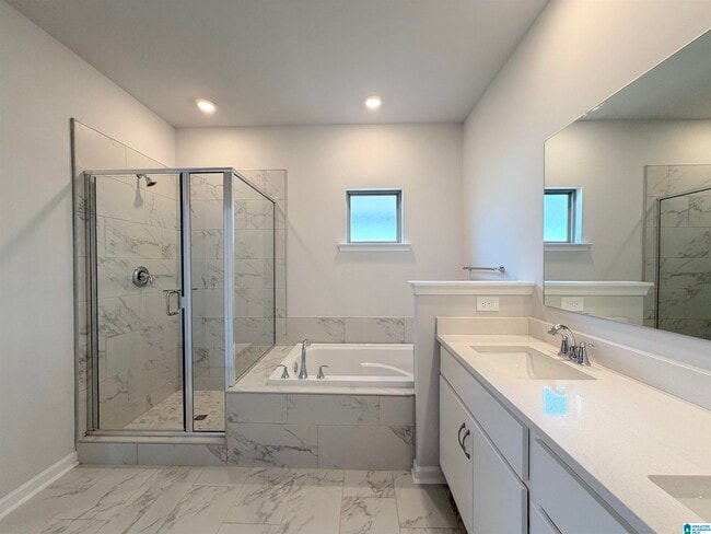 Building Photo - 14707 Mountain Strm Dr