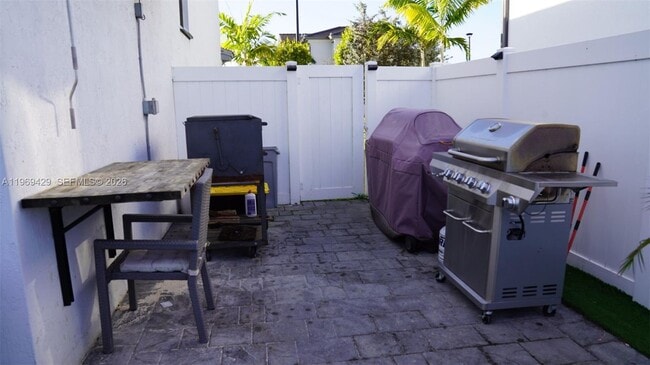 Building Photo - 549 NW 204th St