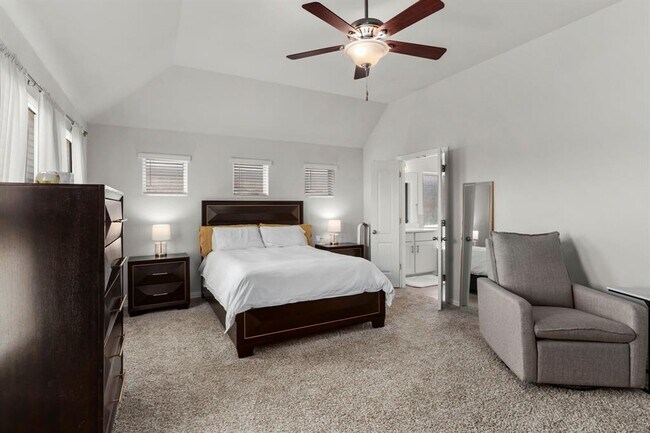 Building Photo - 220 Algaroba Loop