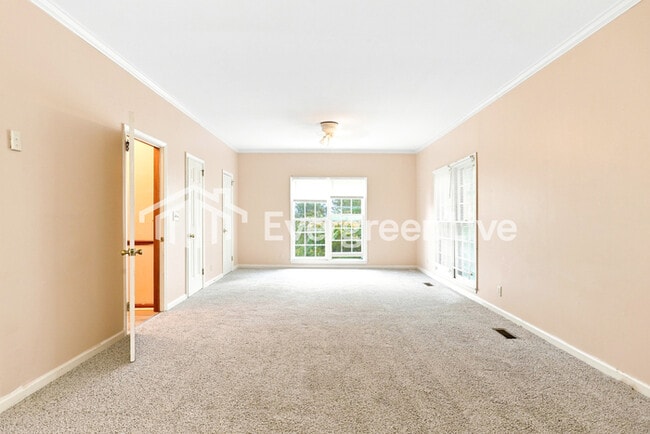 Building Photo - 6731 Remington Cir