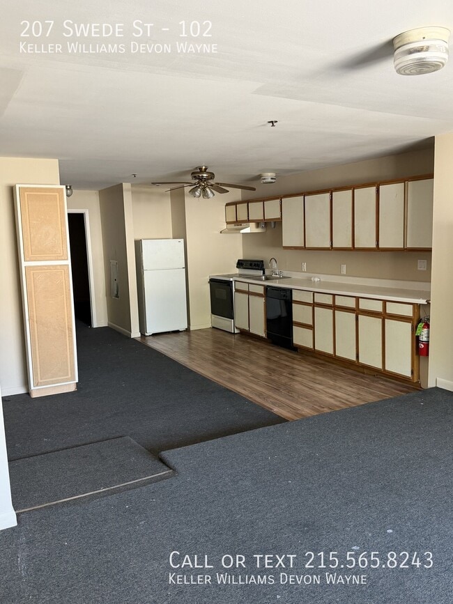 Building Photo - 207 Swede St