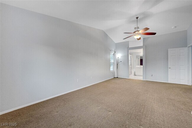 Building Photo - 5470 Logville St