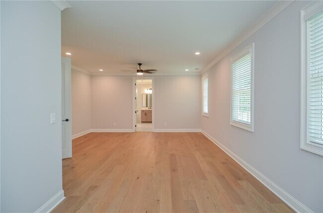 Building Photo - 3963 Enclave Wy
