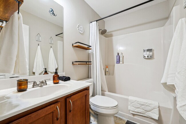 Building Photo - 396 Grenier Terrace NE