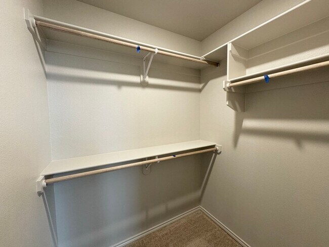 Building Photo - New Beginnings Start With AMRR: 3 BD Suburban Style Neighborhood!