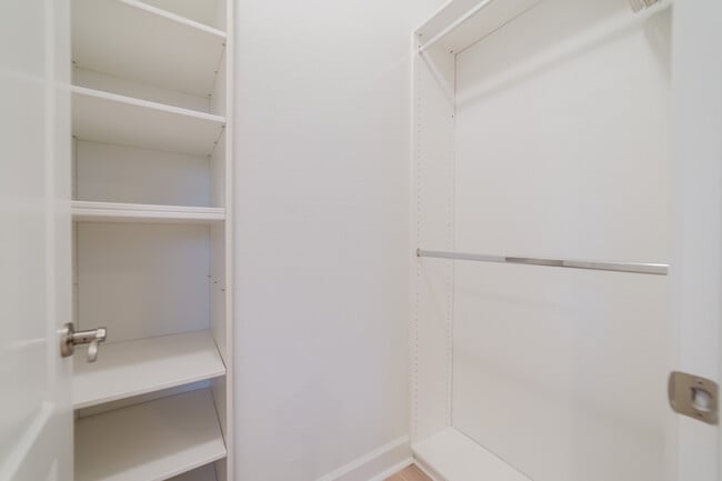 Building Photo - 7337 Corte TOMILLO