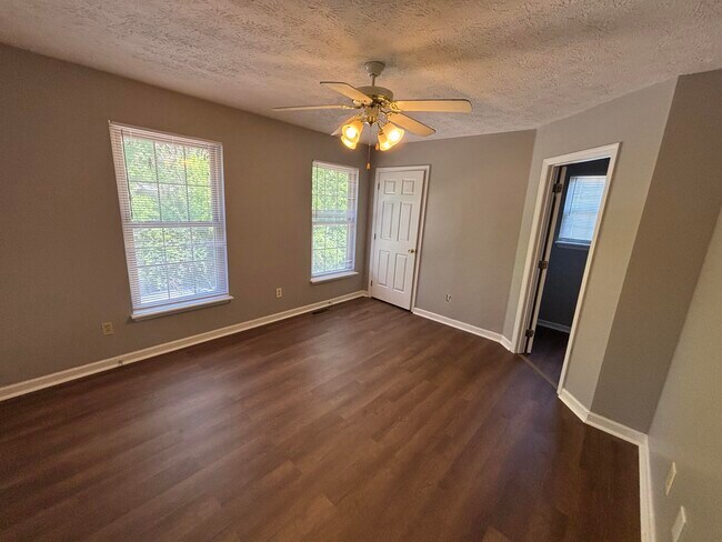 Building Photo - 2740 Hayden Park Ln