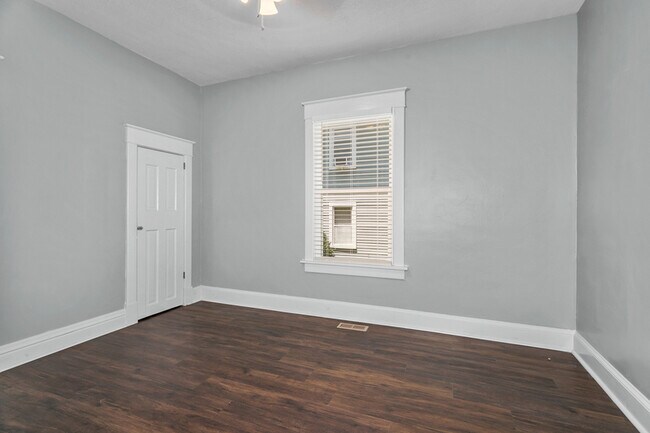 Building Photo - 3815 Wyoming St