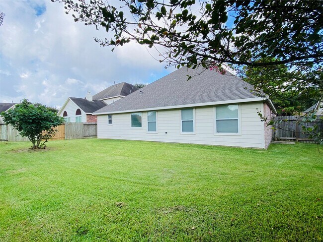 Building Photo - 24710 Cobble Canyon Ln