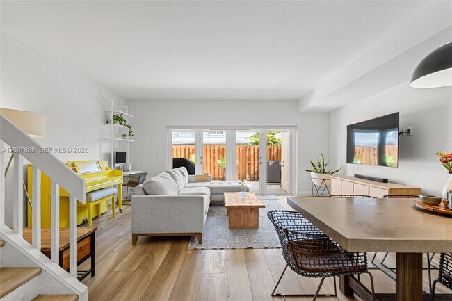 Building Photo - 11845 SW 100th St