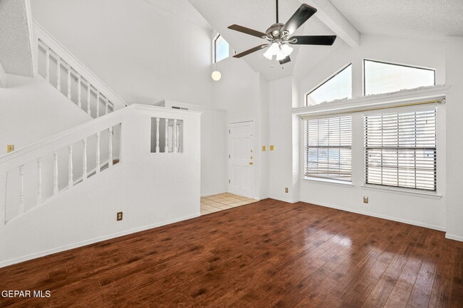 Building Photo - 2904 Lake Champlain St