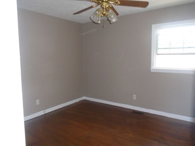 Building Photo - 611-1 Drypoint Ln.