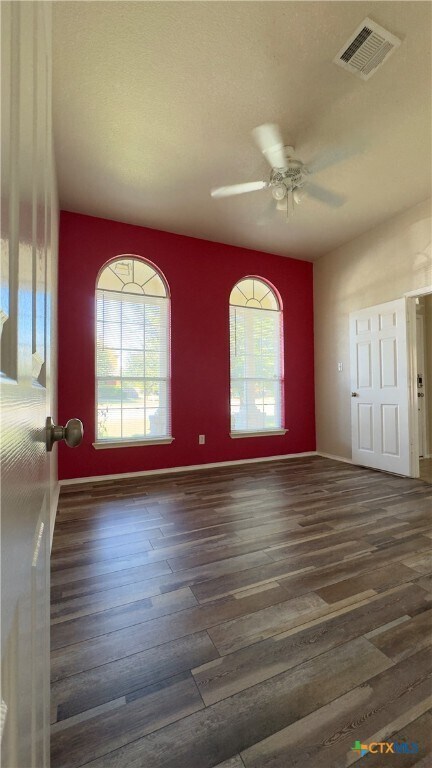 Building Photo - 200 Memory Ln