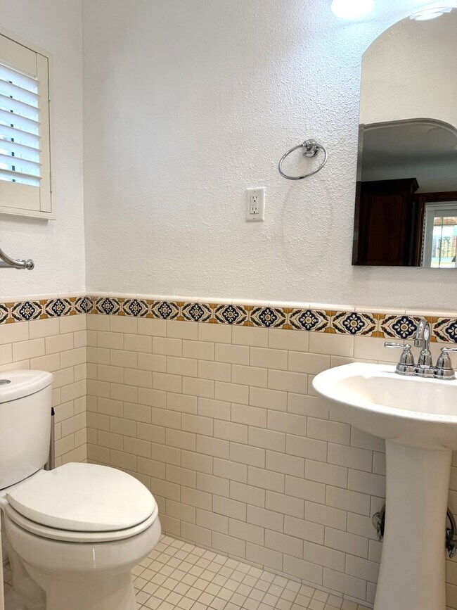 Building Photo - 479