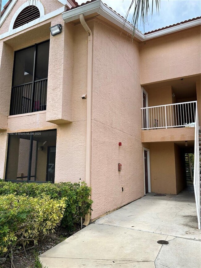 Building Photo - 15551 SW 104th Terrace