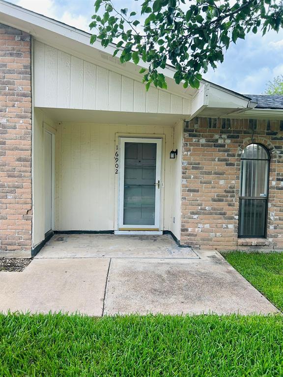 Building Photo - 16902 Castle Fraser Dr