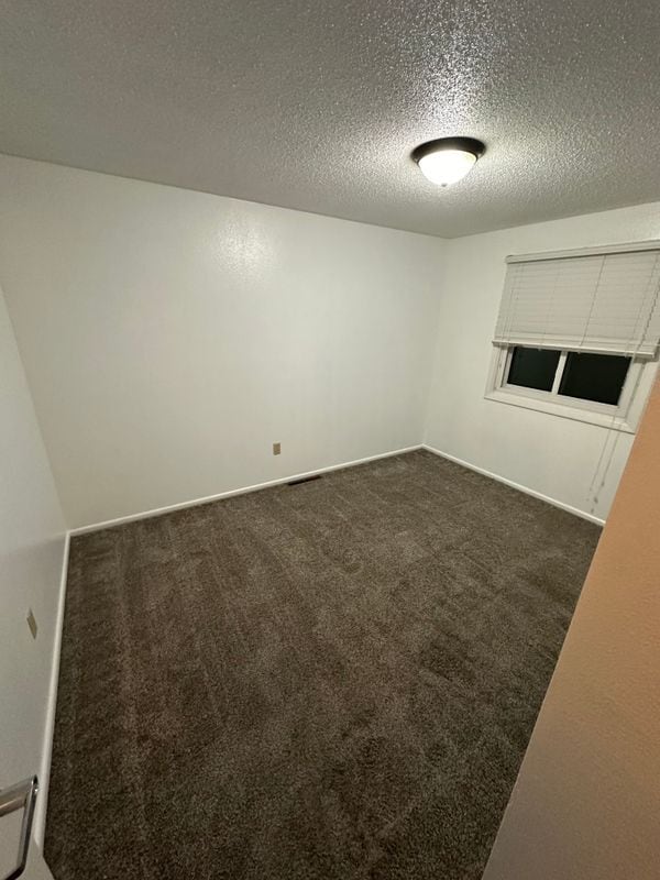 Building Photo - 3211 Ave F