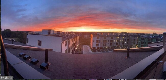 Building Photo - 22405 Claude Moore Dr