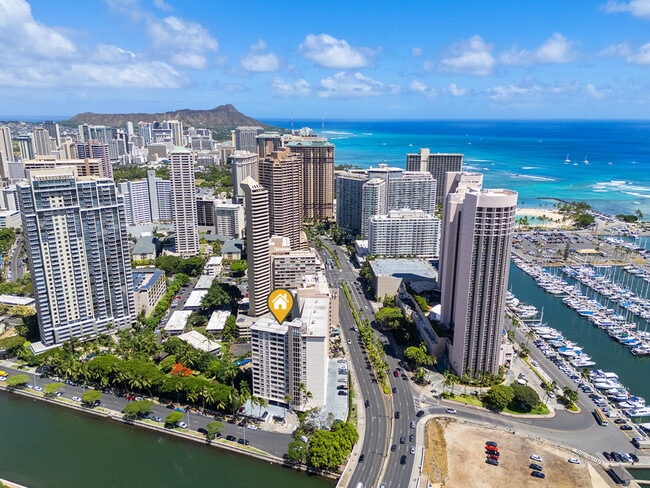 Building Photo - 1676 Ala Moana Blvd