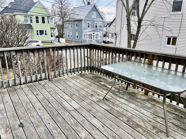 Building Photo - 88 Weston St