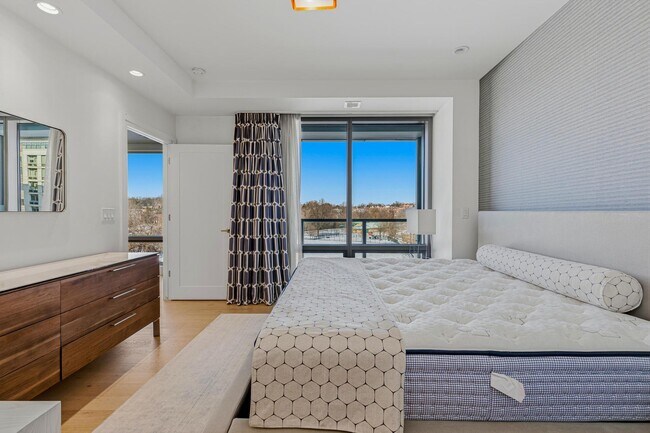 Building Photo - 2501 M St NW