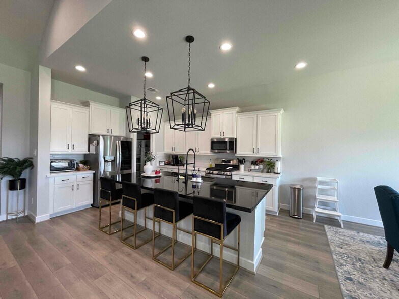 Building Photo - 2607 Bayrose Dr