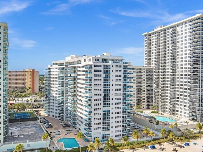 Building Photo - 3430 Galt Ocean Dr