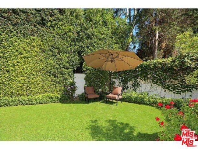 Building Photo - 334 Oceano Dr