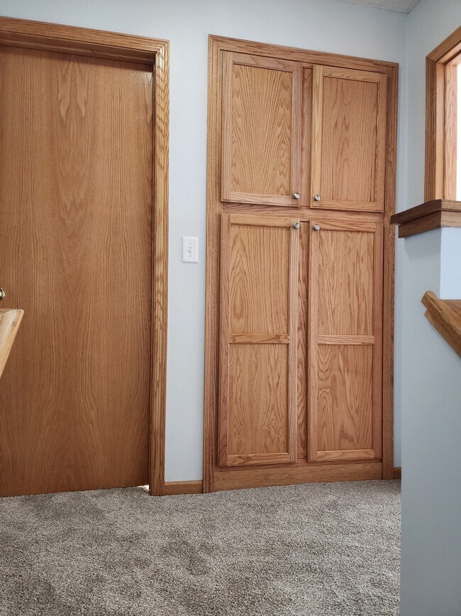 Building Photo - 1071 36th St W