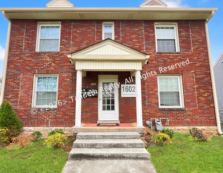 Building Photo - 1602 16th Ave S