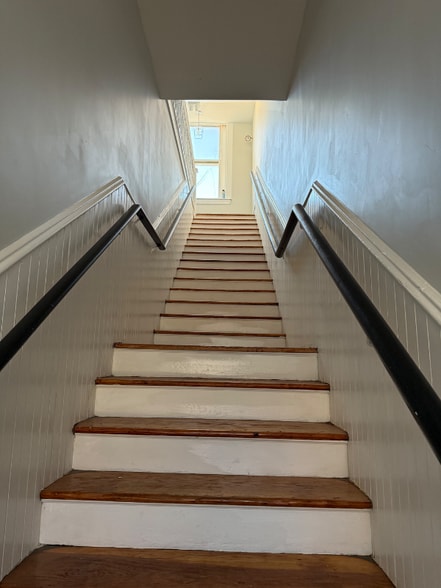 Building Photo - 234 Locust St