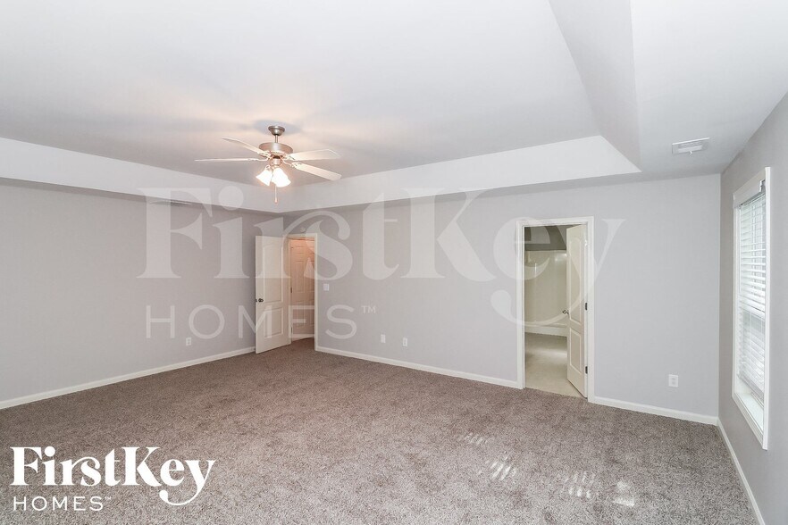 Building Photo - 84 Ivey Meadow Dr