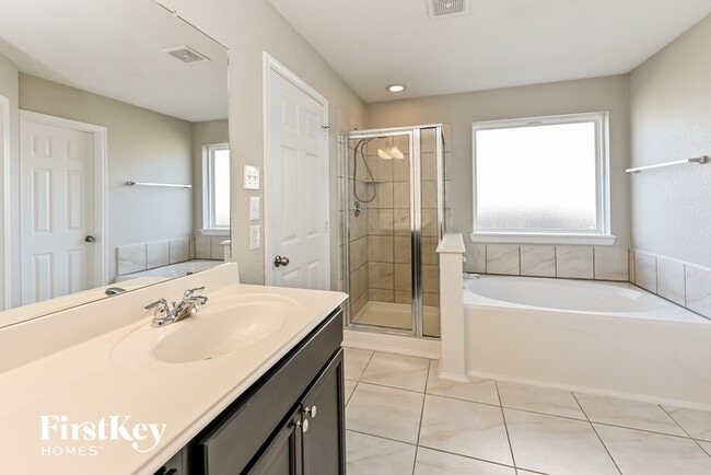 Building Photo - 29462 Ridge Clearing Trail