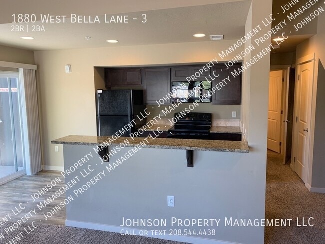 Building Photo - 1880 W Bella Ln