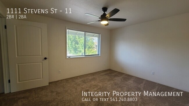 Building Photo - 1111 Stevens St