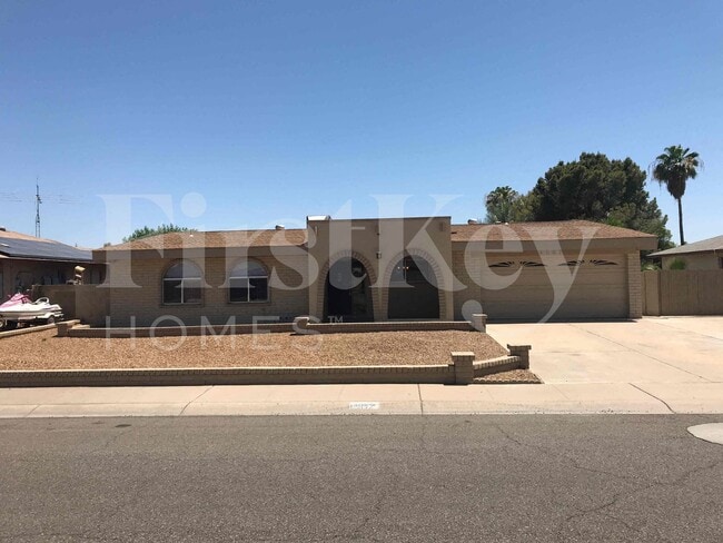Building Photo - 4507 W Aster Dr