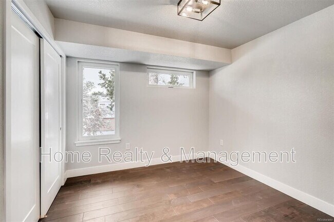 Building Photo - 4303 Navajo St