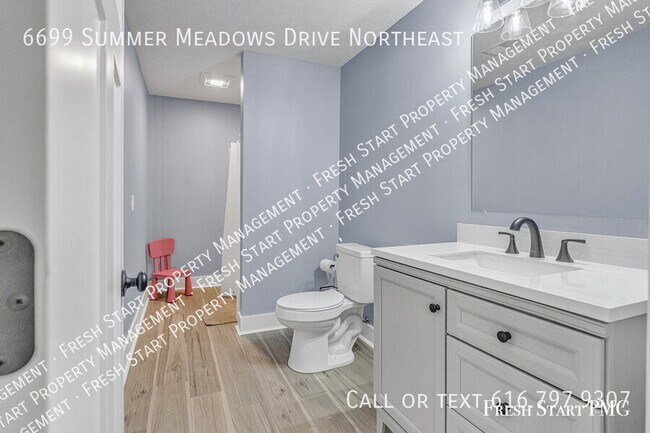 Building Photo - 6699 Summer Meadows Dr NE