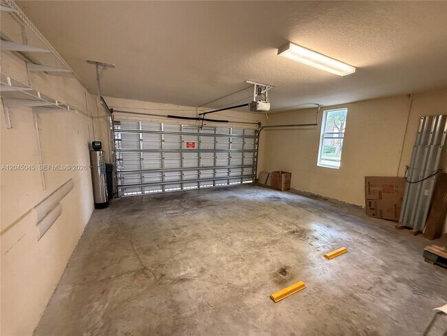 Building Photo - 9572 SW 169th Pl