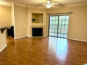 Building Photo - 208 Sterling Oaks Dr