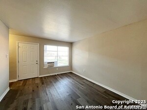 Building Photo - 2802 Lasses Blvd