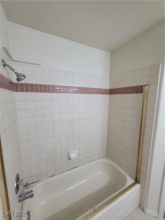 Building Photo - 1608 N Torrey Pines Dr