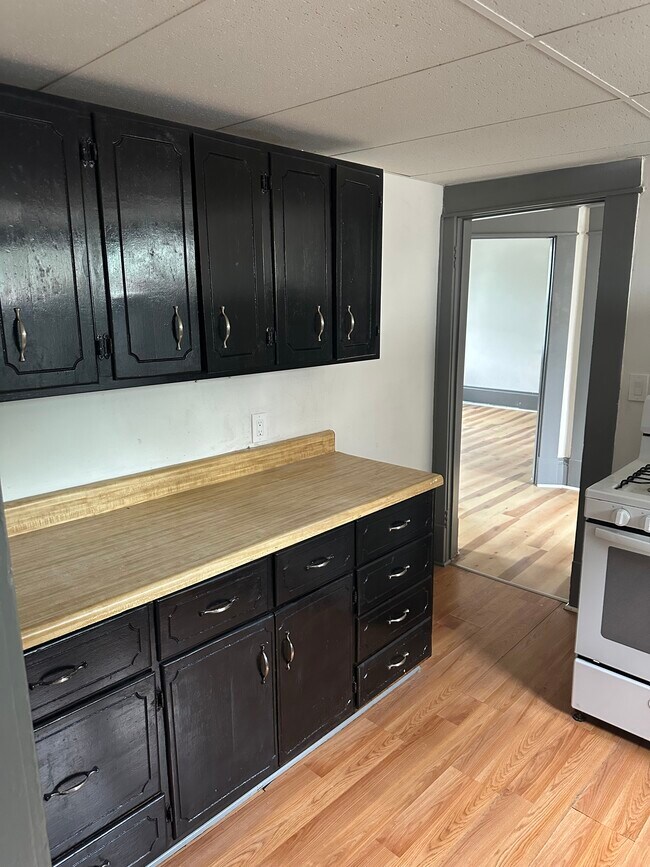 Building Photo - 1107 16th Ave