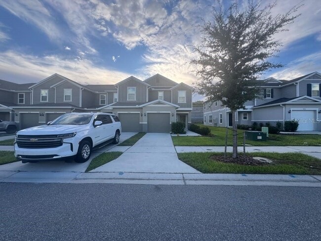 Building Photo - 9448 Westside Hls Dr