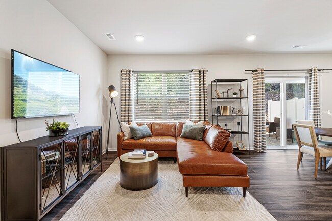 Building Photo - 6543 Doan Dr NW