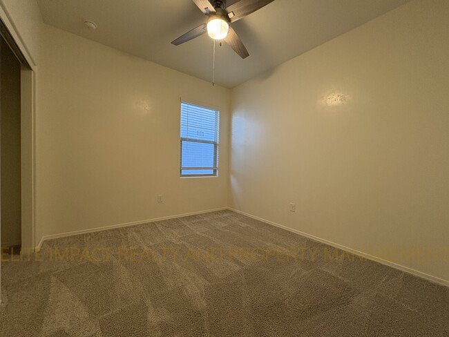 Building Photo - 7046 E Calle Arco Iris