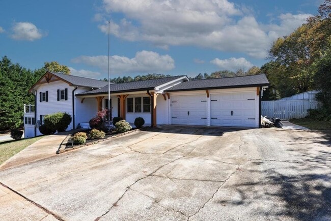 Building Photo - 6157 Orville Dr