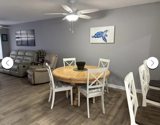 Dinning Room - 4250 N Highway A1A