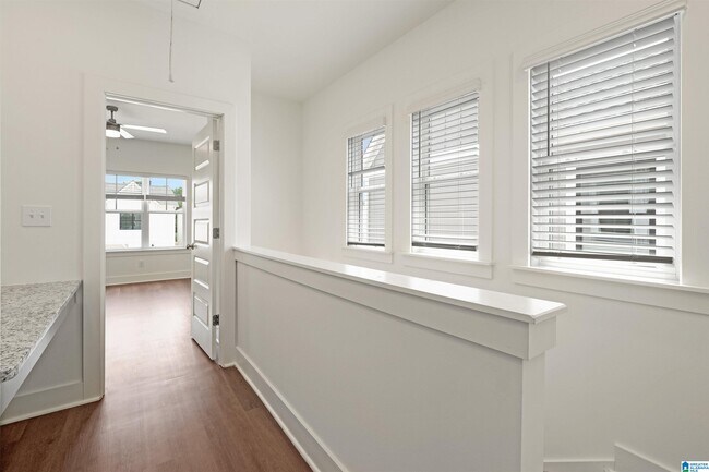 Building Photo - 240 Huntley Pl