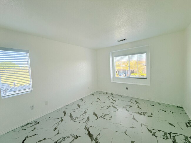 Building Photo - 2023 San Antonio Ct